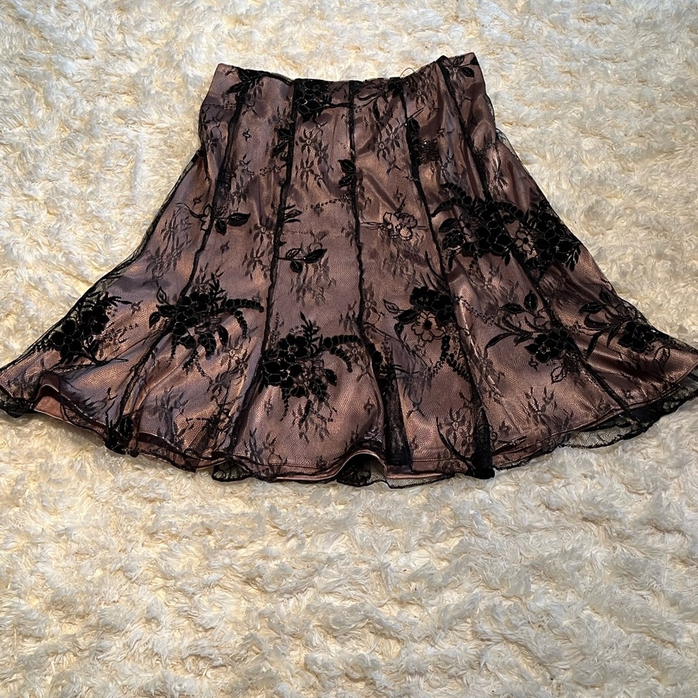 Golden Bronze Satin & Black Filigree Full Skirt. Back Zip. 12 M